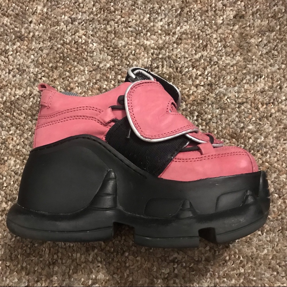 Swear pink suede platform shoes | size 7